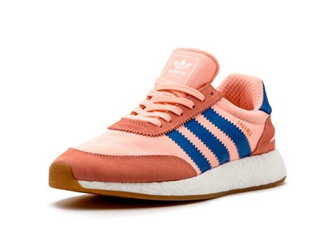 Adidas iniki runner pink blue